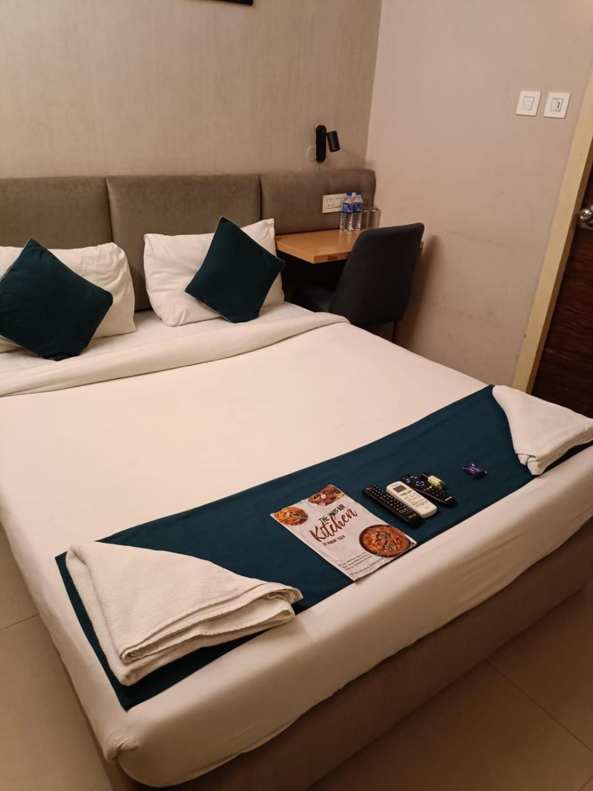 Hotel Mayfair Tower Kalkutta Kültér fotó